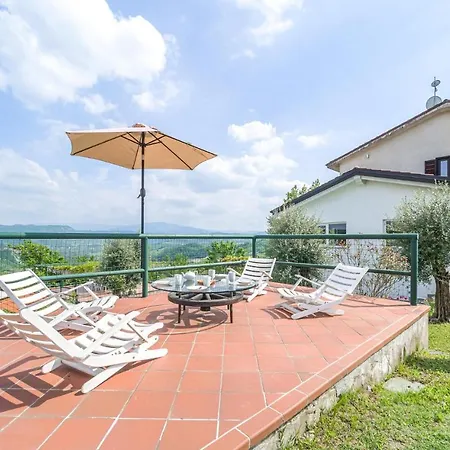 Сasa de vacaciones Poss Ville (Alessandria)