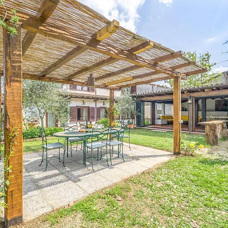 Сasa de vacaciones Poss Ville (Alessandria)